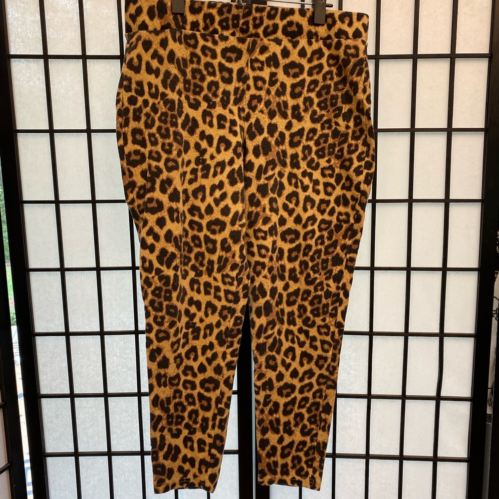 Torrid leggings, animal print, size 2